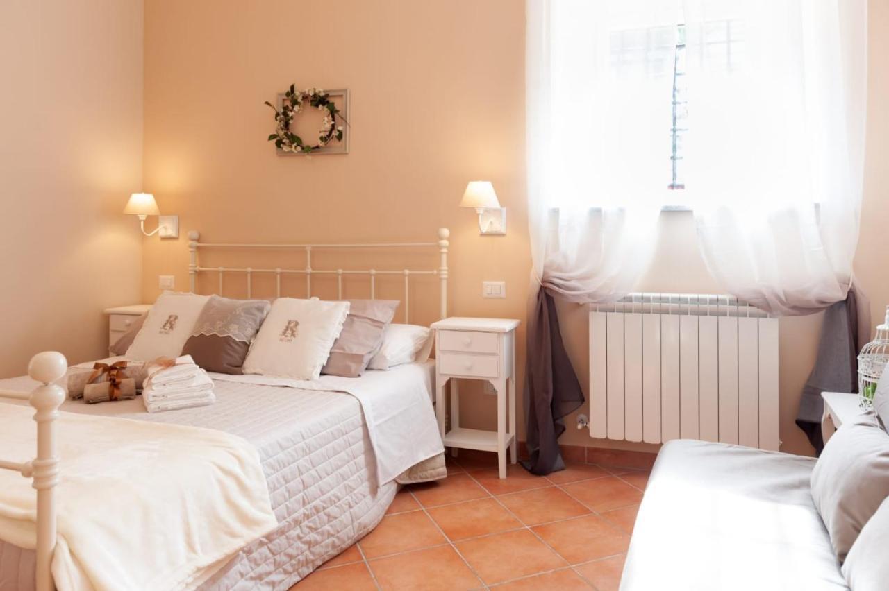 B&B Il Casaletto モンテ・ポルツィオ・カトーネ エクステリア 写真