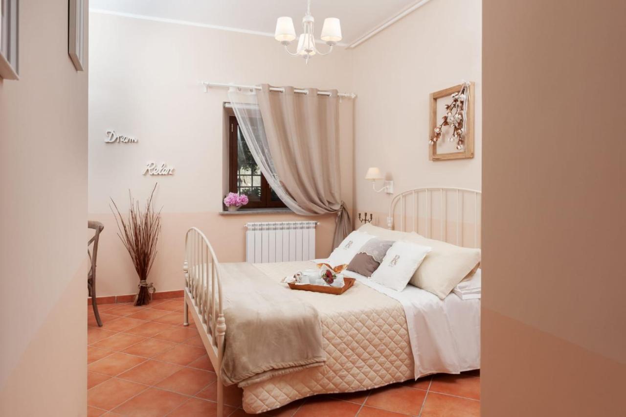 B&B Il Casaletto モンテ・ポルツィオ・カトーネ エクステリア 写真